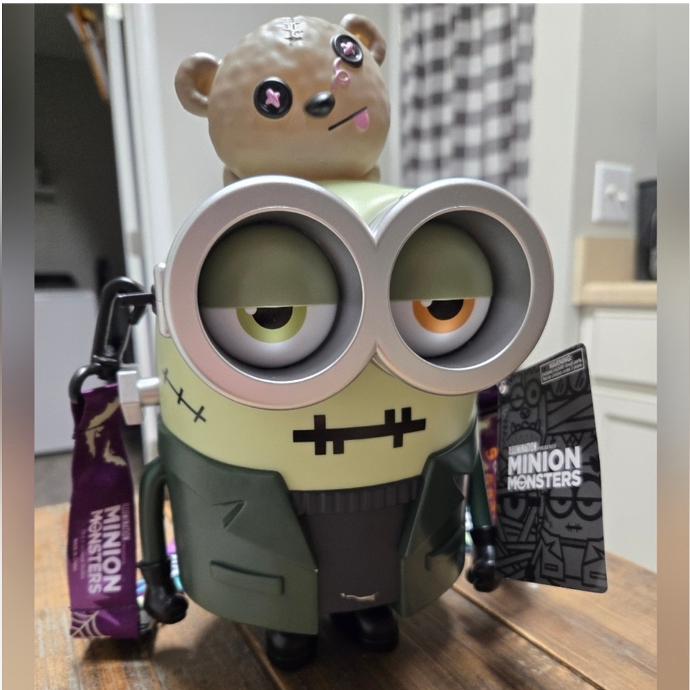 Minion Monsters Collectible Figure